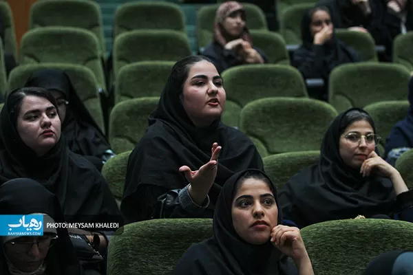 نشست پرسش‌وپاسخ دانشجویان خوزستانی با وزیرکشور