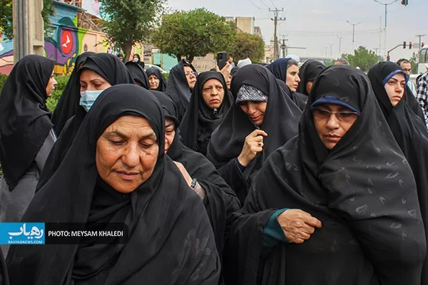 تشییع پیکر شهیدگمنام در صداوسیمای خوزستان