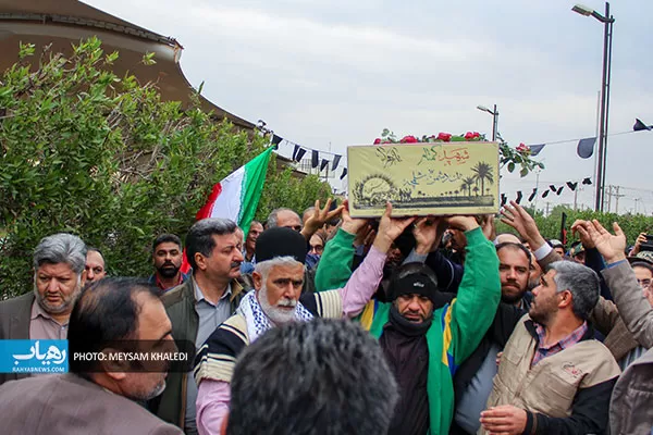 تشییع پیکر شهیدگمنام در صداوسیمای خوزستان