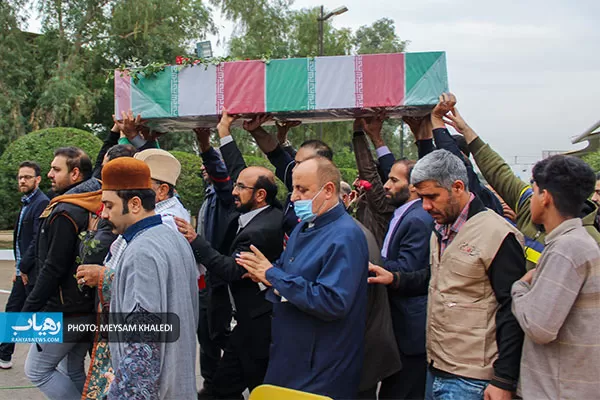 تشییع پیکر شهیدگمنام در صداوسیمای خوزستان