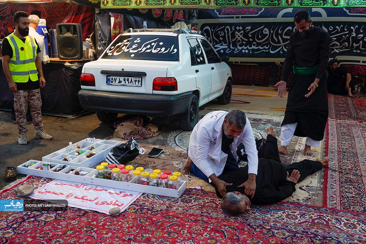 عاشقان حسینی در مسیر دلدادگی قدم برمی‌دارند